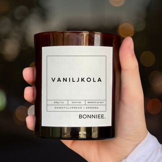 Bonniee Doftljus Vaniljkola 200 gram