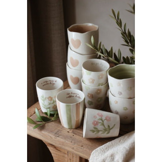 Majas Cottage Mugg A cozy mug of warm hugs Majas Cottage Mugg A cozy mug of warm hugs